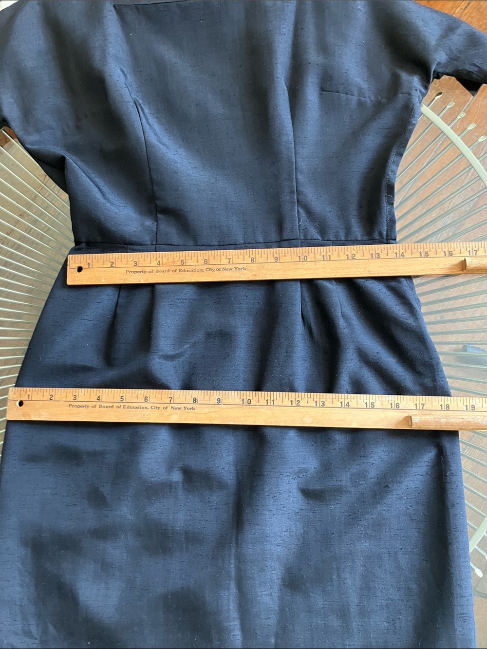 Vintage 50s black fitted wiggle midi dress size small - Picture 6 of 12